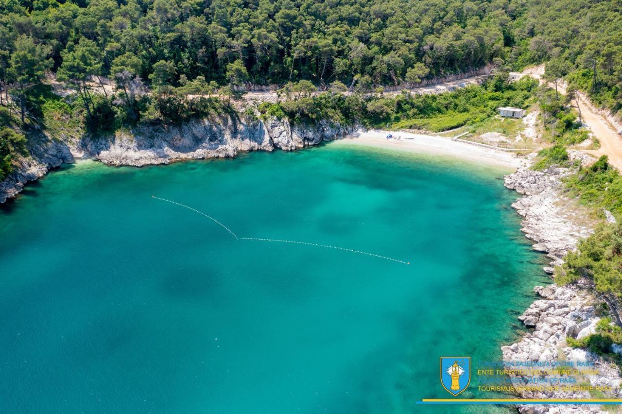 Yourcroatiaholiday - Villa With 6 Rooms Drenje  Екстер'єр фото